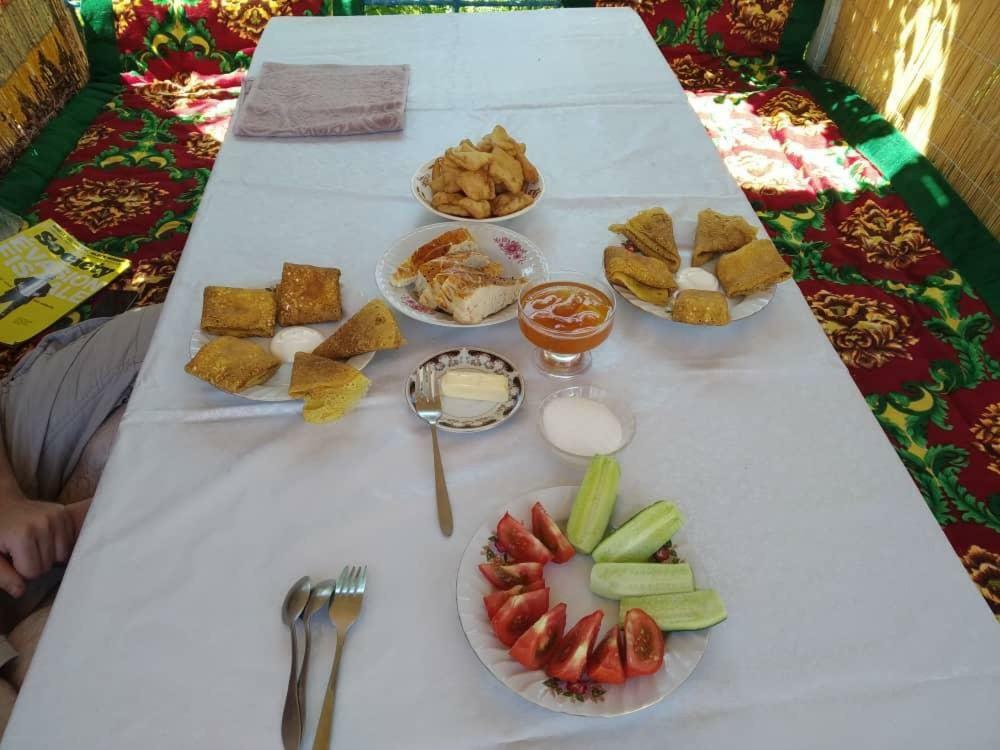 Guesthouse Bermet Tong 外观 照片