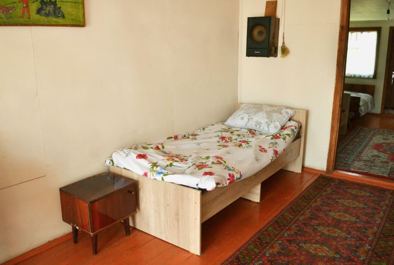 Guesthouse Bermet Tong 外观 照片