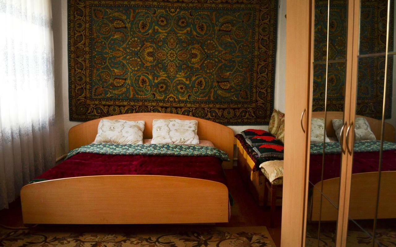 Guesthouse Bermet Tong 外观 照片